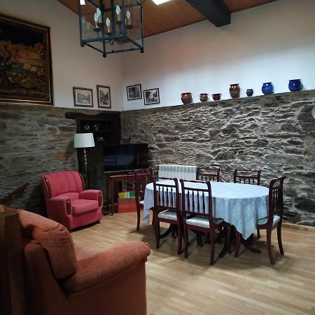 Casa O Castelo En Touro Villa Kültér fotó