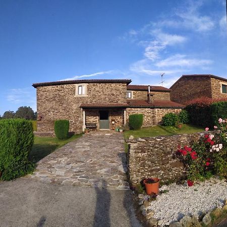 Casa O Castelo En Touro Villa Kültér fotó