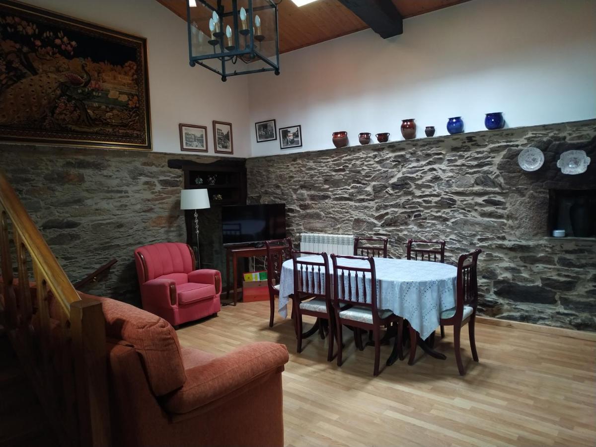 Casa O Castelo En Touro Villa Kültér fotó