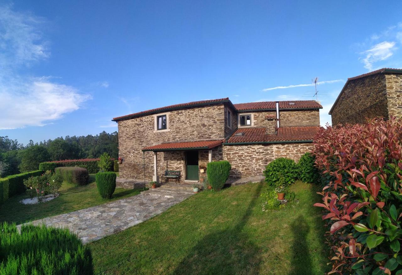 Casa O Castelo En Touro Villa Kültér fotó