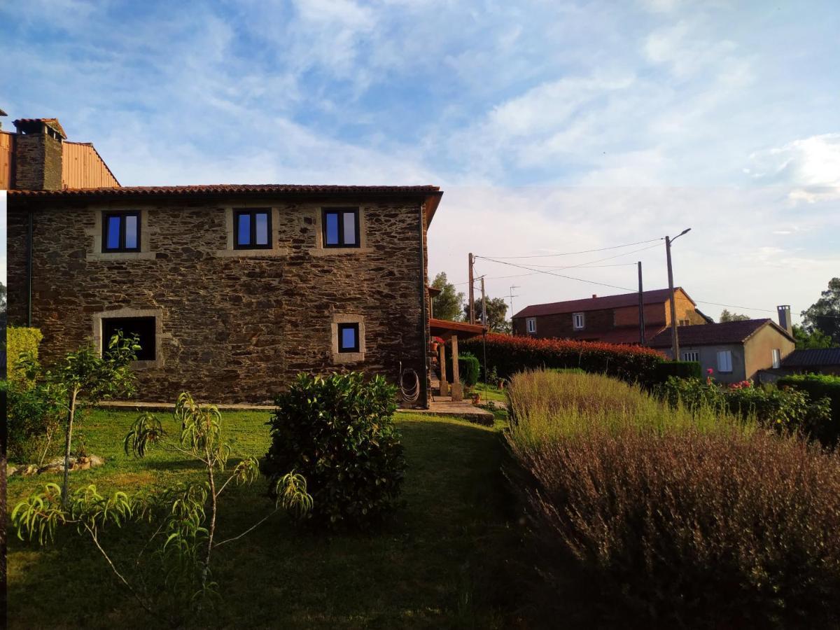 Casa O Castelo En Touro Villa Kültér fotó